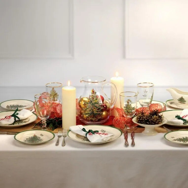 Spode Christmas Tree Gold Collection Salt Pepper Shaker, 4 Inch