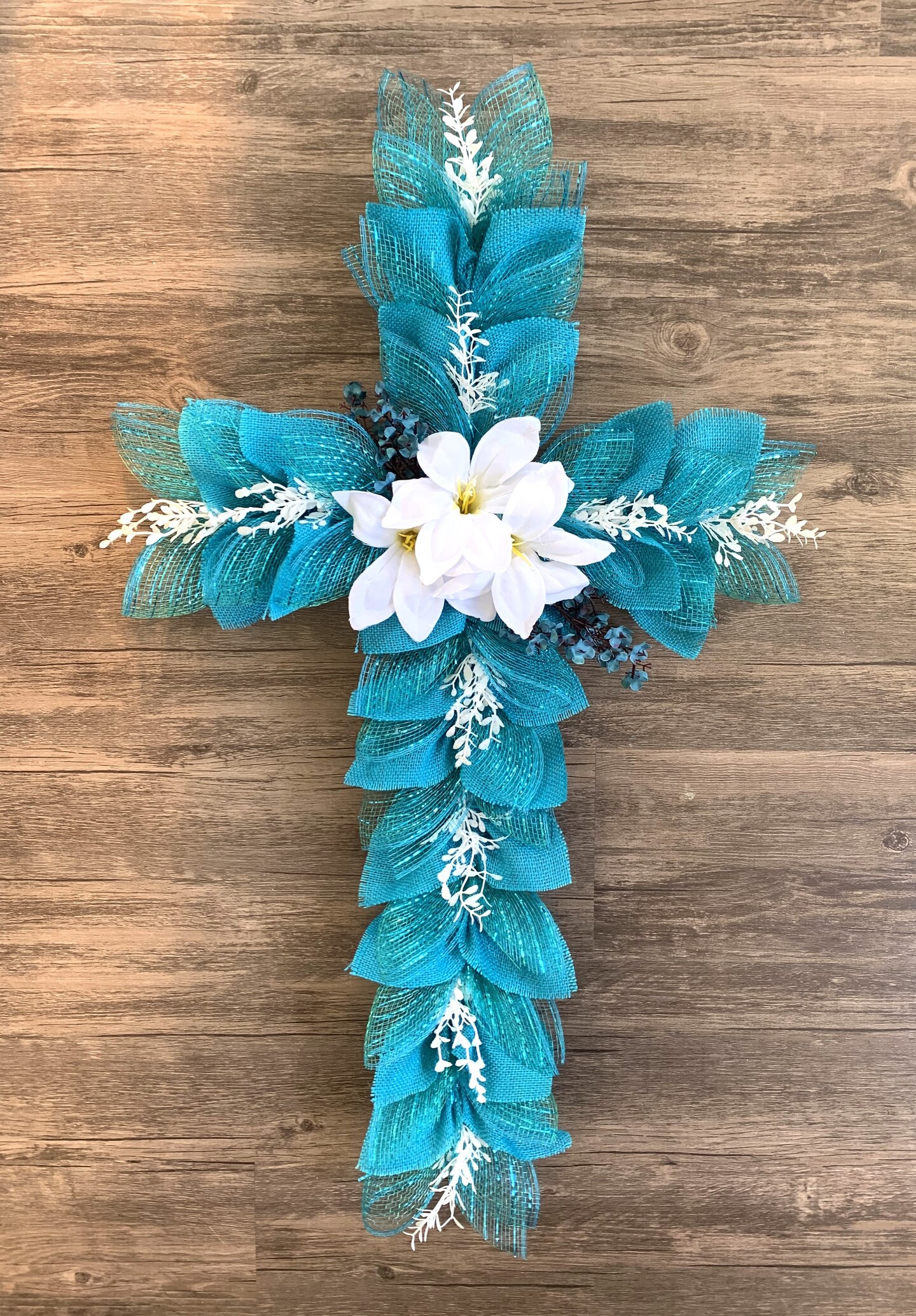 Cross Wreath, Easter Wreath, Spring Summer Wreath, Teal Blue, Easter  Lilies, Rugged Cross, Boho Style Wreath, Mesh Wreath, Burlap Wreath  MakerPlace