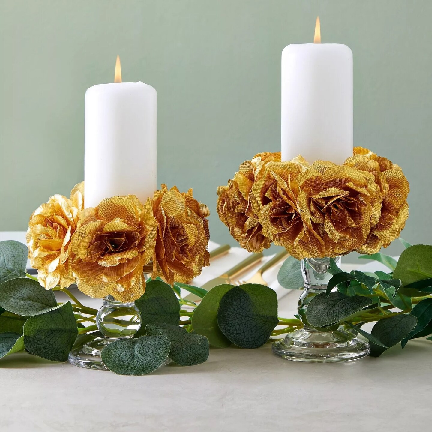 50 Pack Stemless Artificial Silk Roses