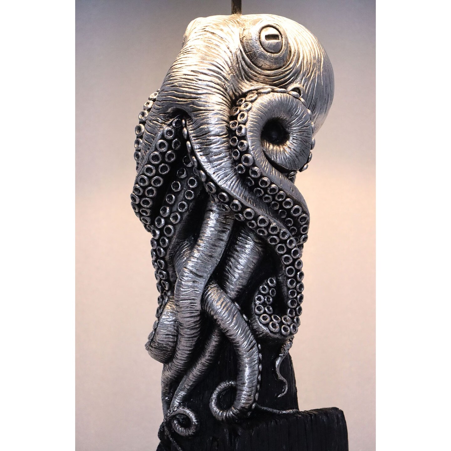 Octopus Lamp Statue