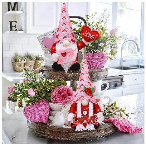 Mrs Heart Gnomes Plush with LED Light String (3 Flashing Modes) for Valentine&#x27;s Day Decoration