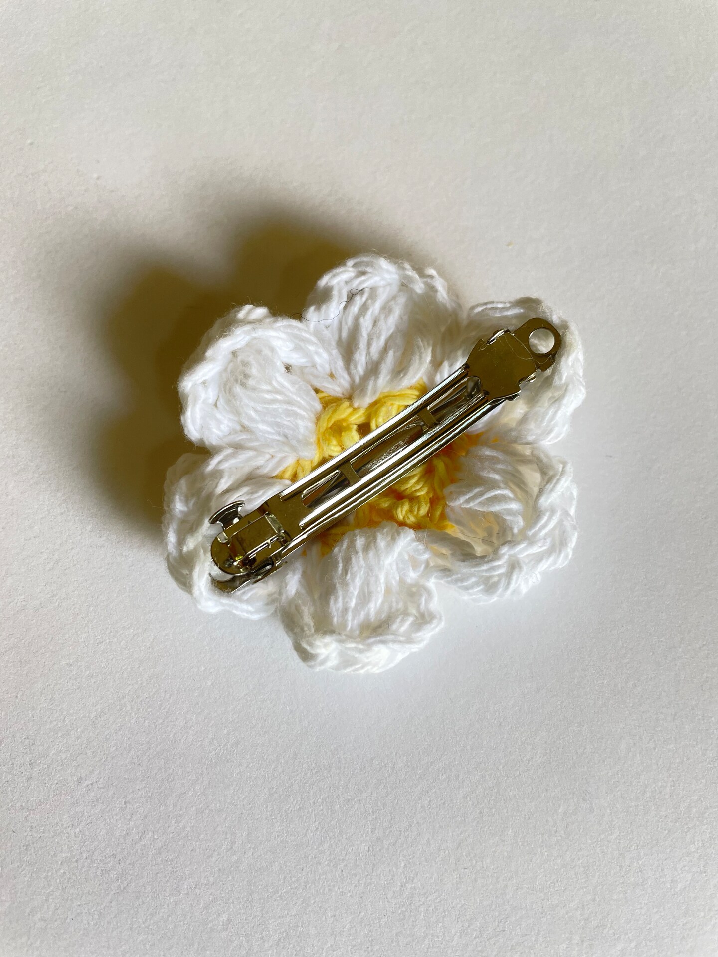 Cute Yellow and White Yarn Crochet Daisy Hairclip Barrette