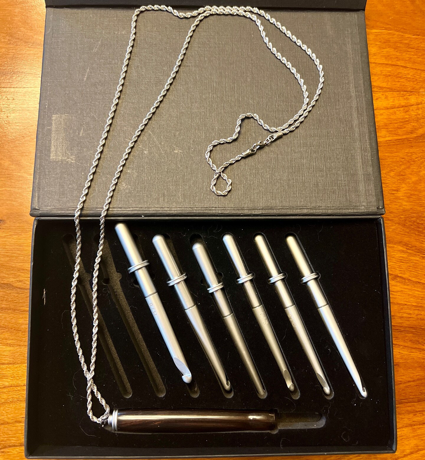 Custom Crochet Handle and 6 Interchangeable Hooks | MakerPlace by