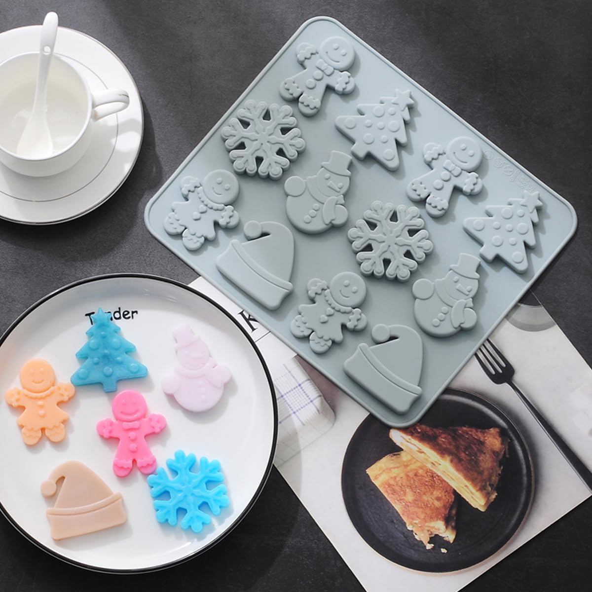 Non-Stick Silicone Christmas Series Chocolate Baking Mold 2 pcs