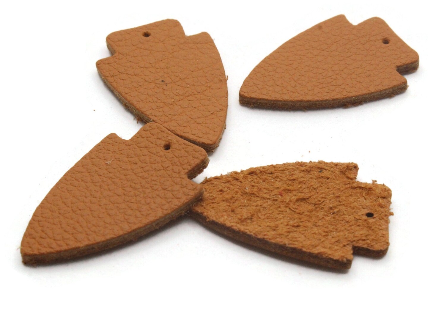 4 37mm Tan Brown Leather Arrowhead Pendants