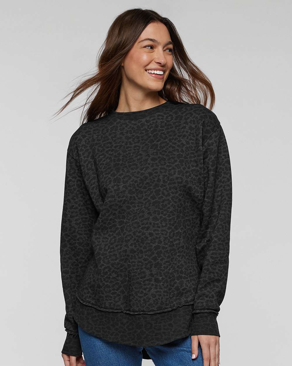 LAT&#xAE; Women&#x27;s Weekend Fleece Crewneck Long Sleeve Sweatshirt