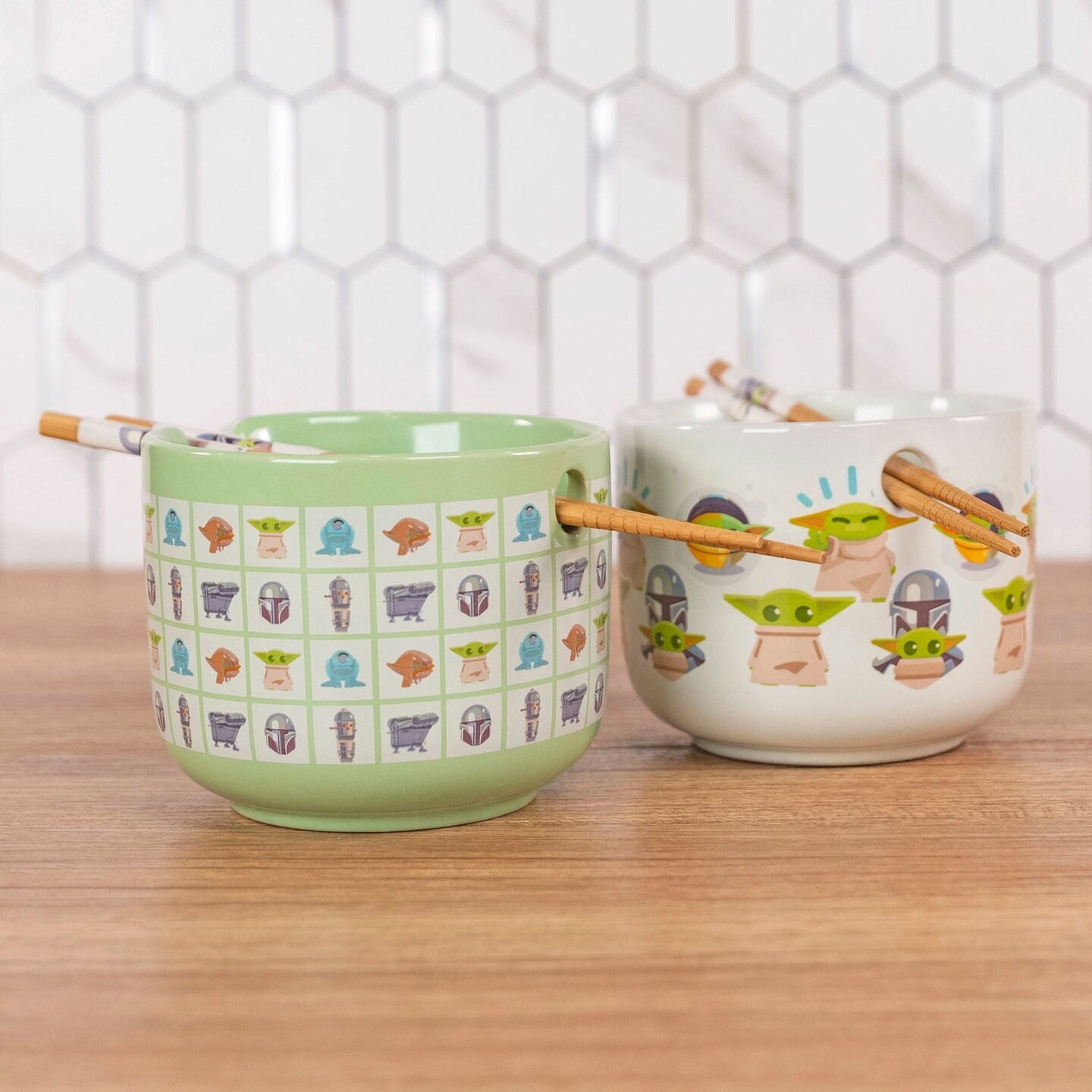 Uncanny Brands Star Wars Mandalorian Hot Pot with Ramen Bowls