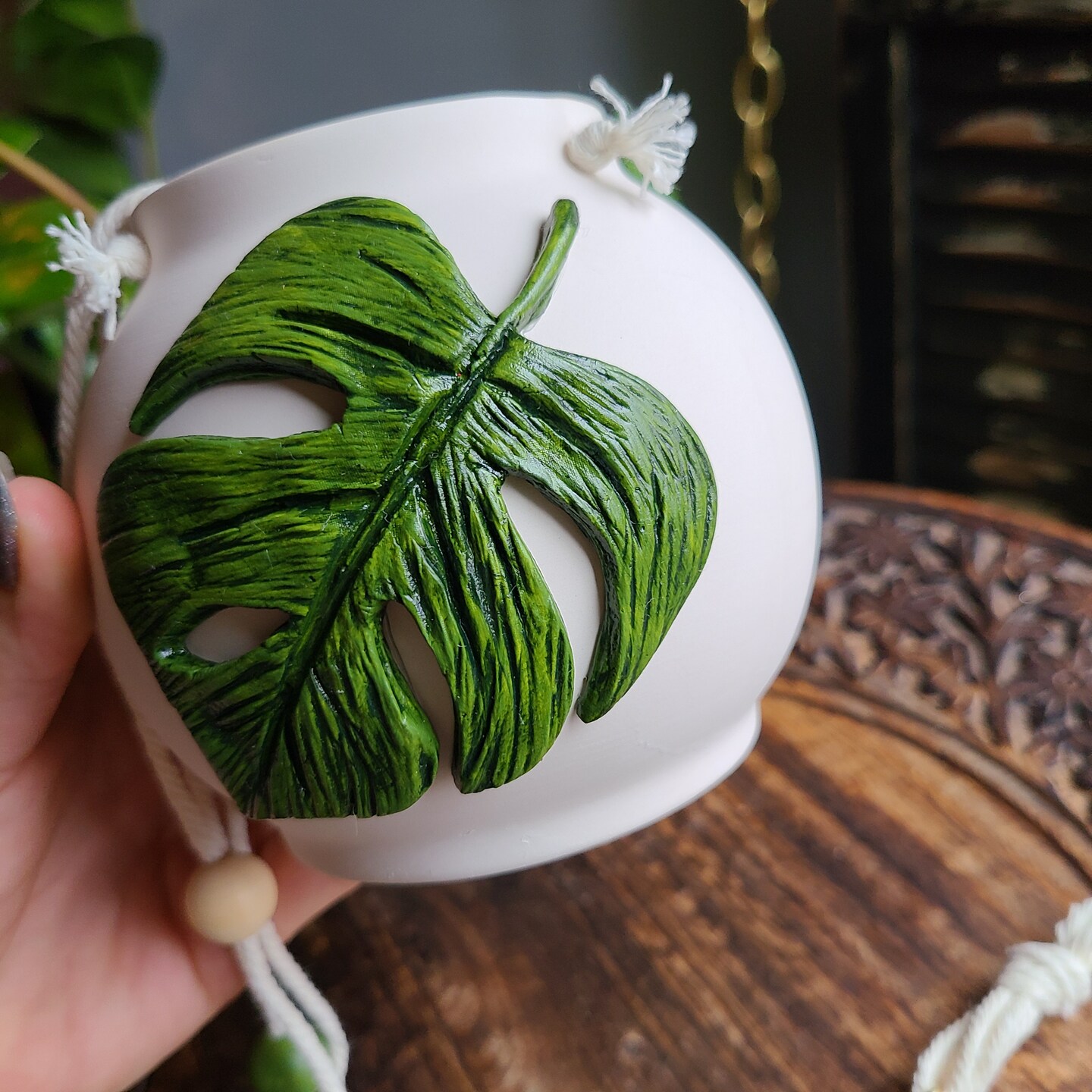 Monstera leaf hanging pot | MakerPlace by Michaels