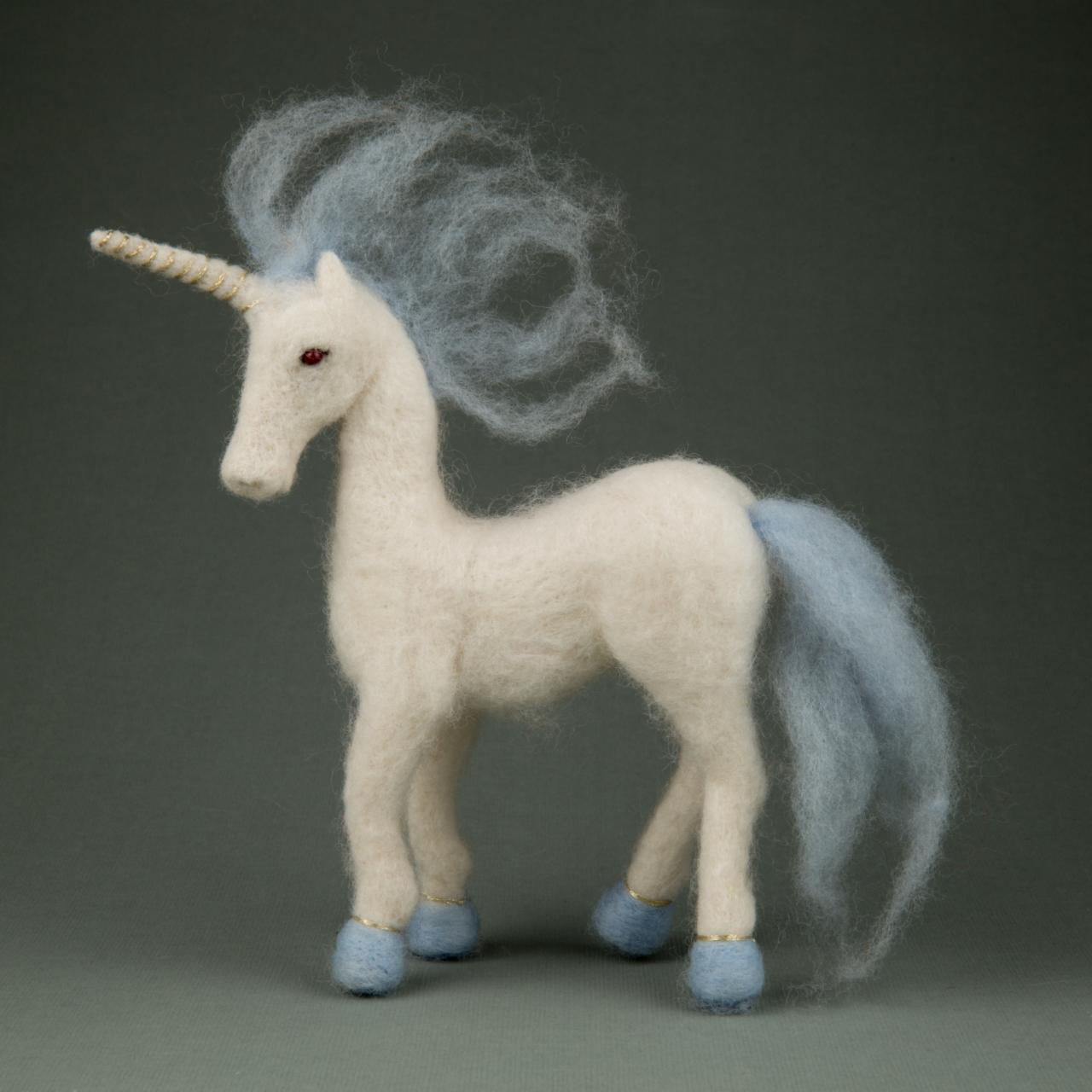 Felting kit Inhabitant of fantastic forest