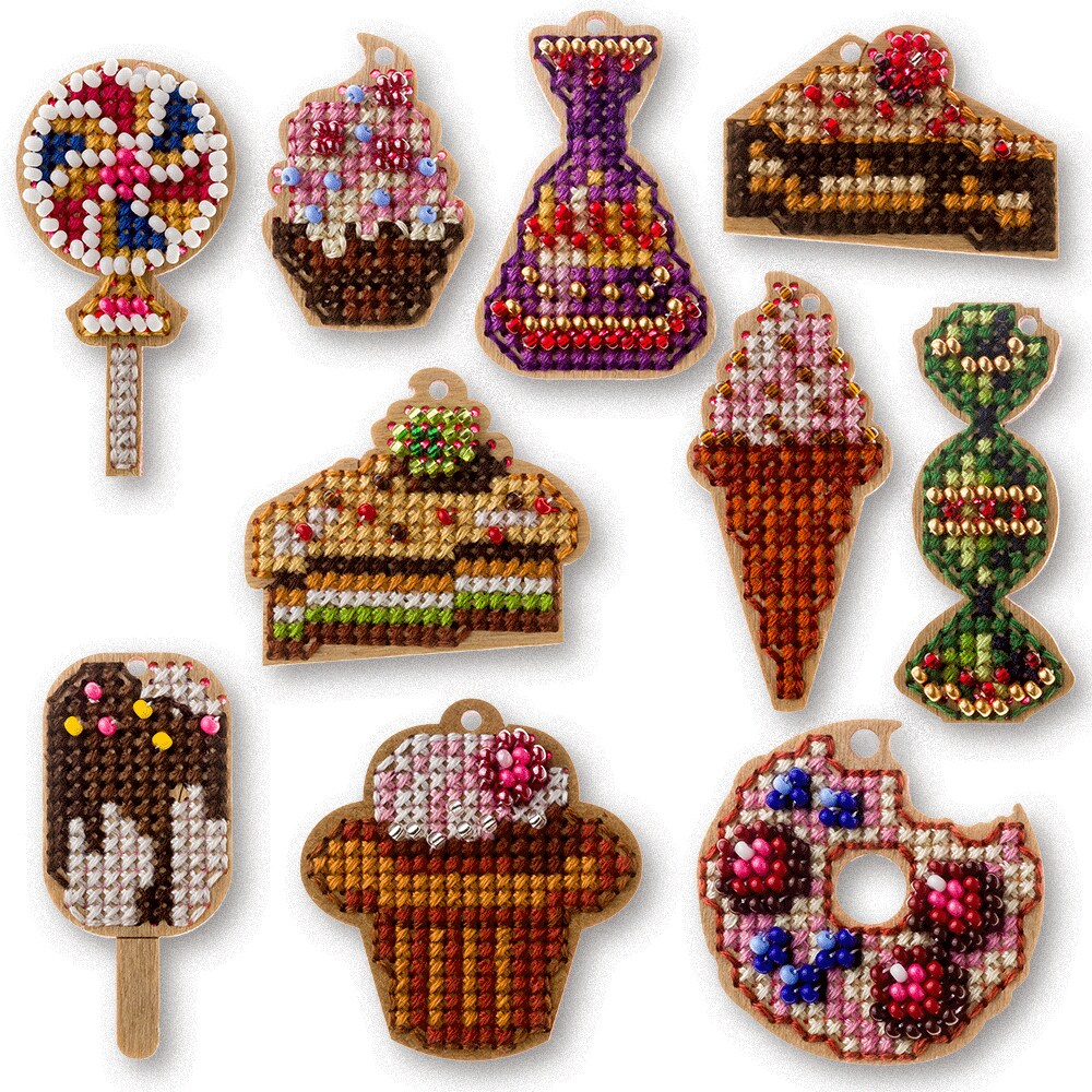 Set of blanks for embroidery on wood