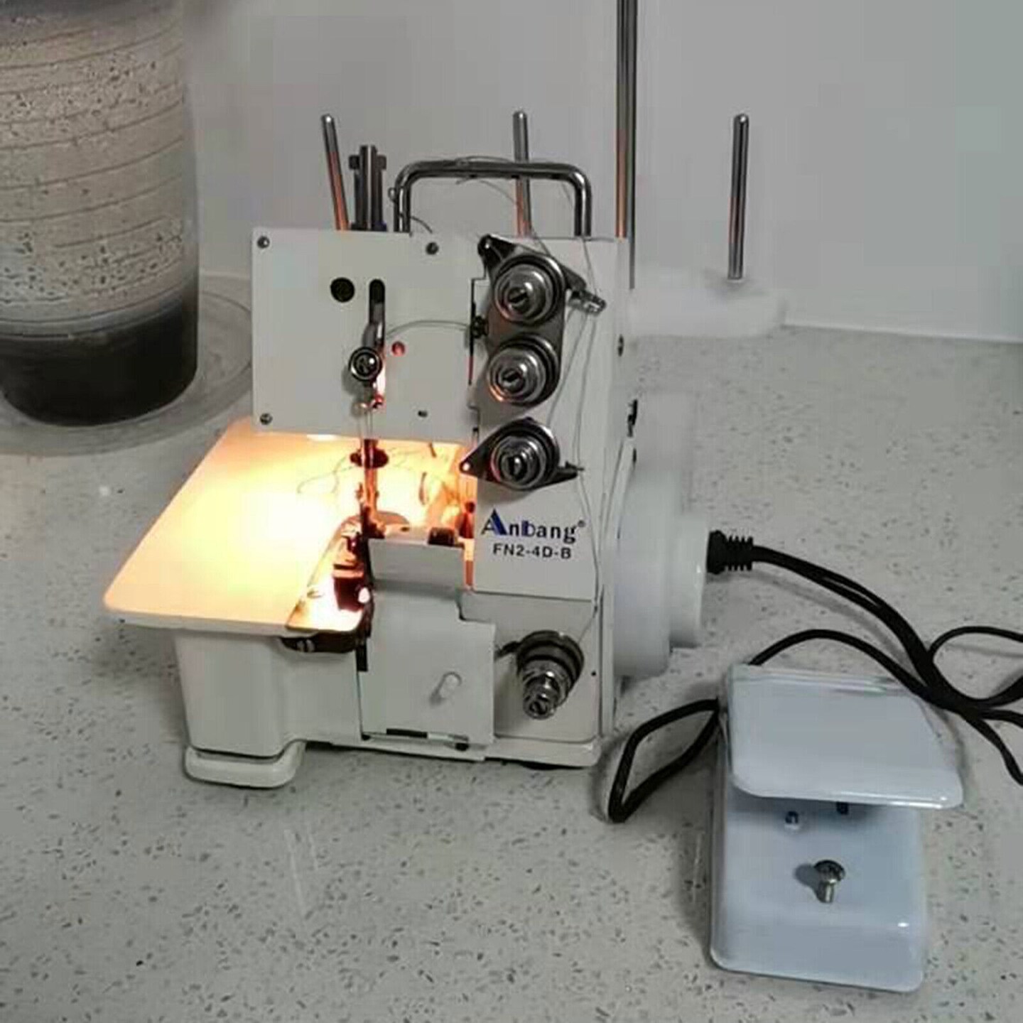 Kitcheniva Four-Thread Overlocker Serger Sewing Machine With Peadal FN2-4D