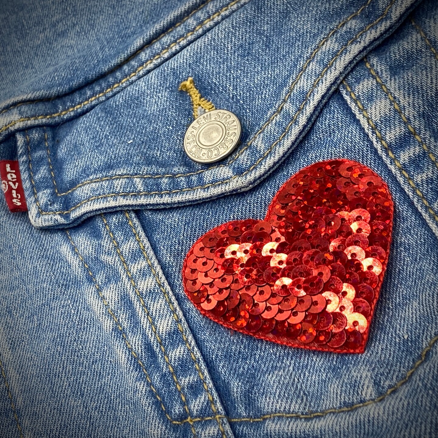 2&#x22; Sequin Heart, Iron on Patch