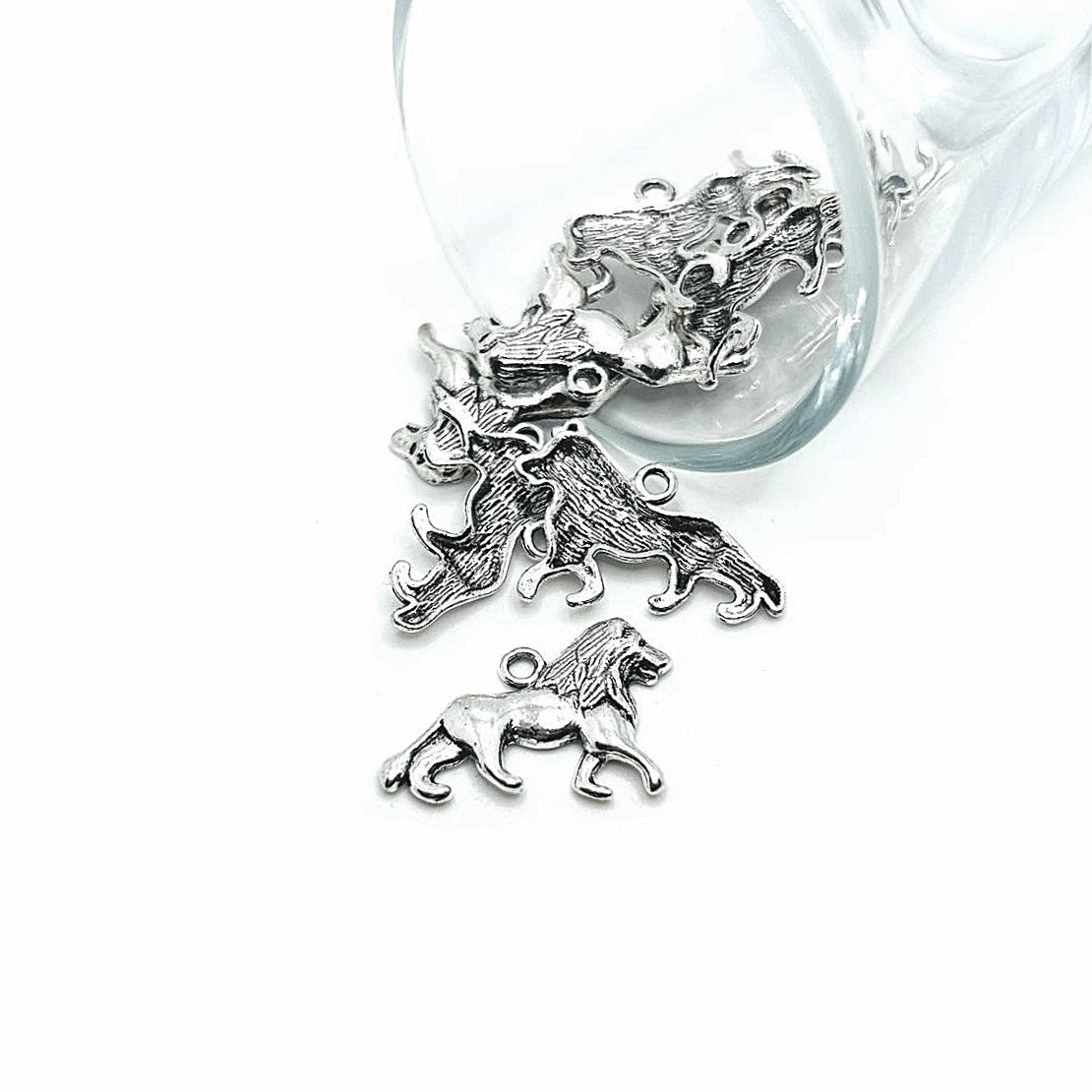 4, 20 or 50 Pieces: Silver Lion Charms