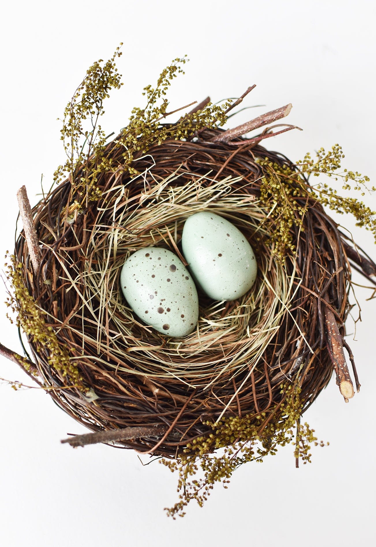 6&#x22; Mossy Twig Bird Nest w/ Eggs
