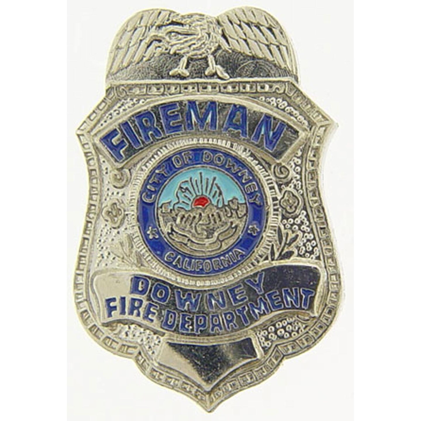 Downey California Firefighter Pin 1&#x22;