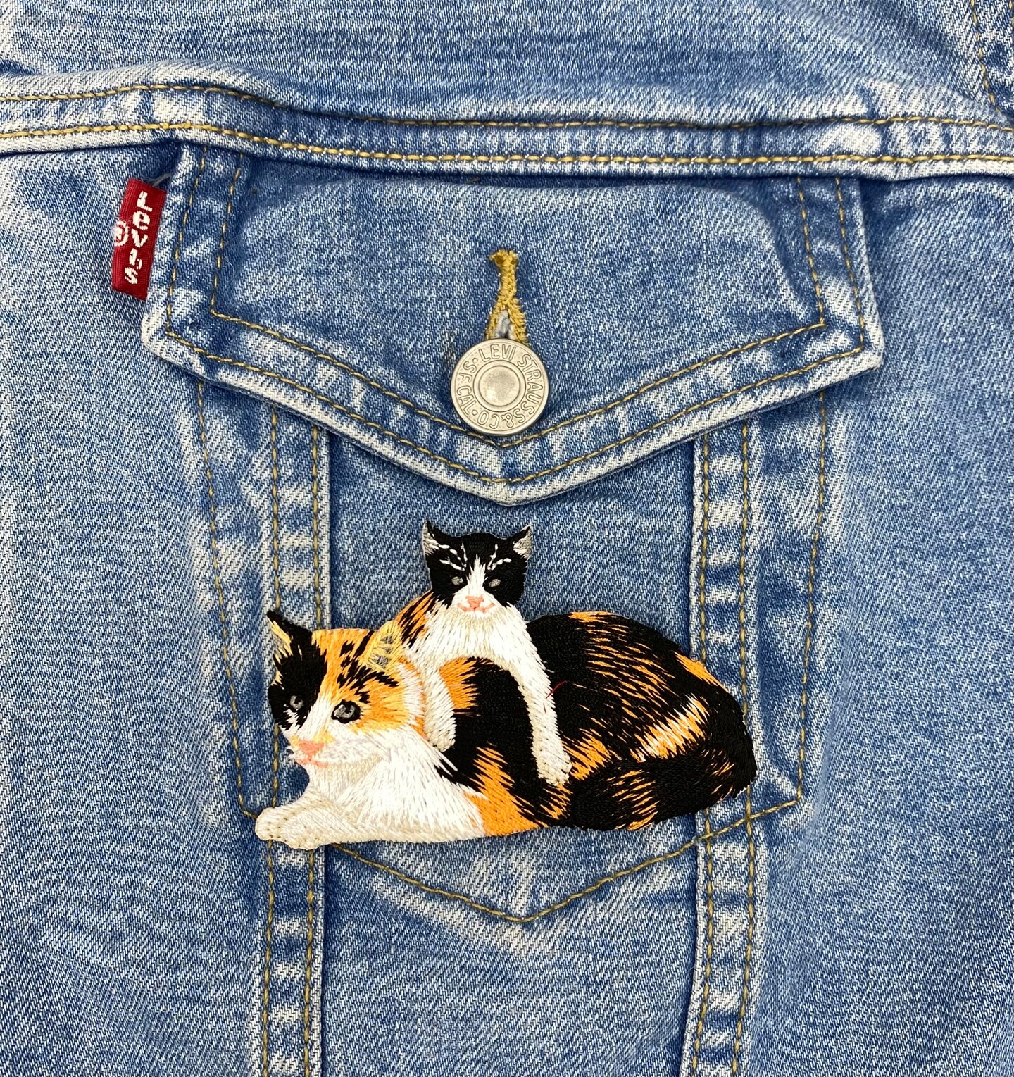 Calico Cat, Mother, Kitten, Realistic Pets, Embroidered, Iron on Patch