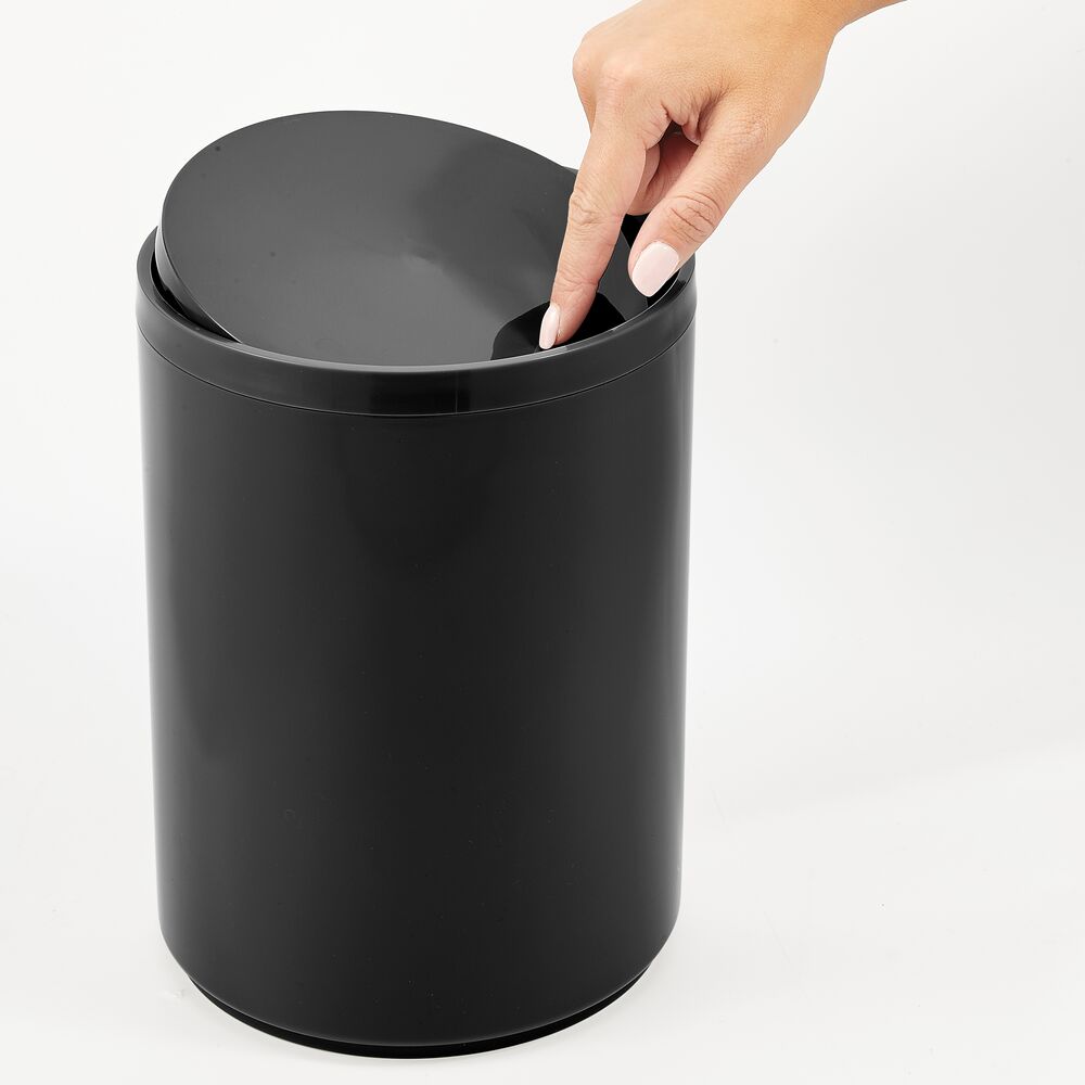 mDesign Plastic Small Round 1.7 Gallon Trash Can with Swing Lid