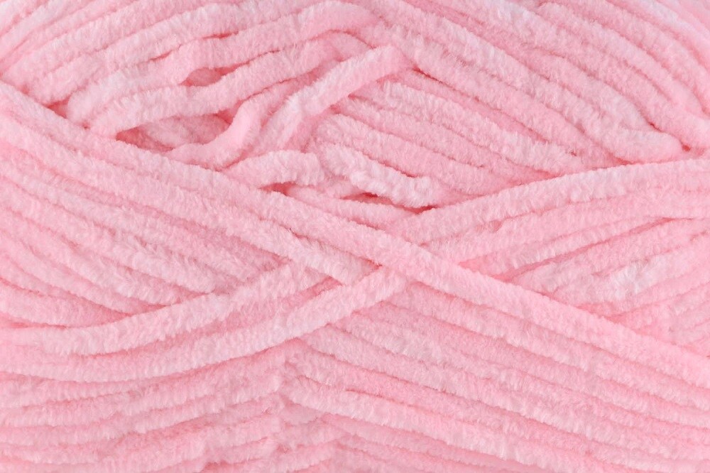 Bella Chenille by Universal Yarn - #108 Sugarplum - 100% polyester super bulky yarn