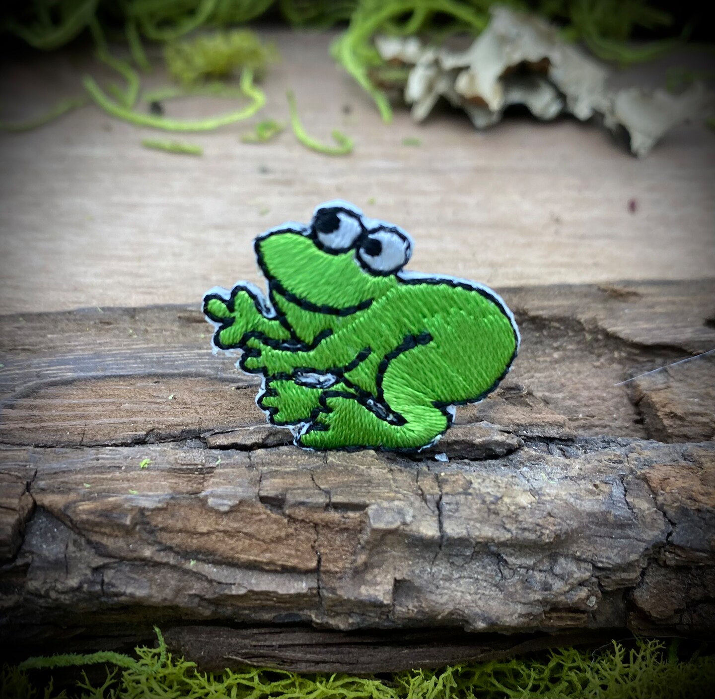 Set of 3, Frog Patch, Miniature Patches, Embroidered, Iron on Patch