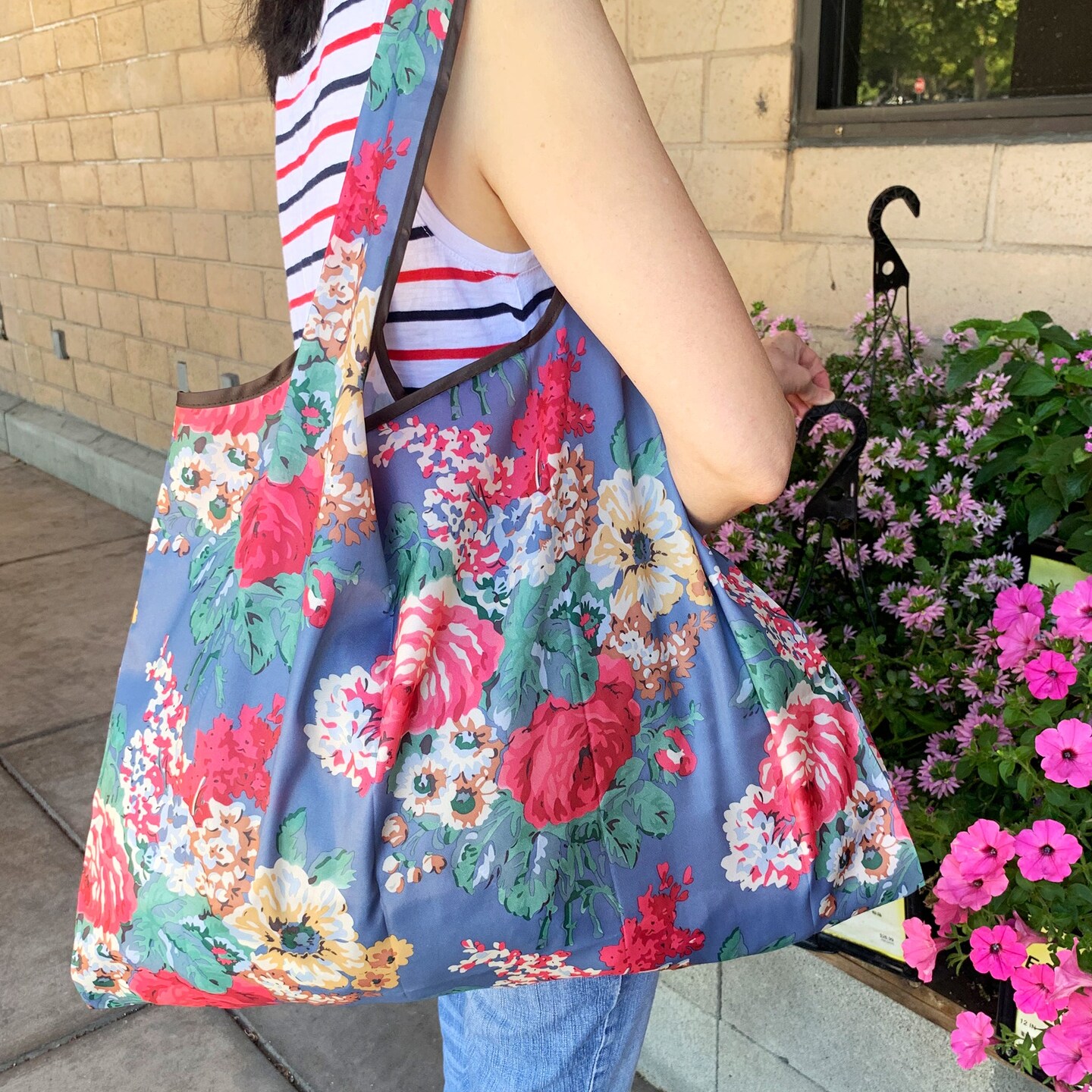 Wrapables Large Foldable Tote Nylon Reusable Grocery Bag