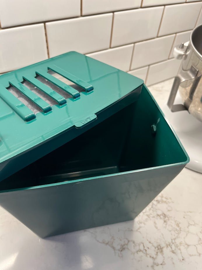 Kitchen Counter Compost Keeper - Green