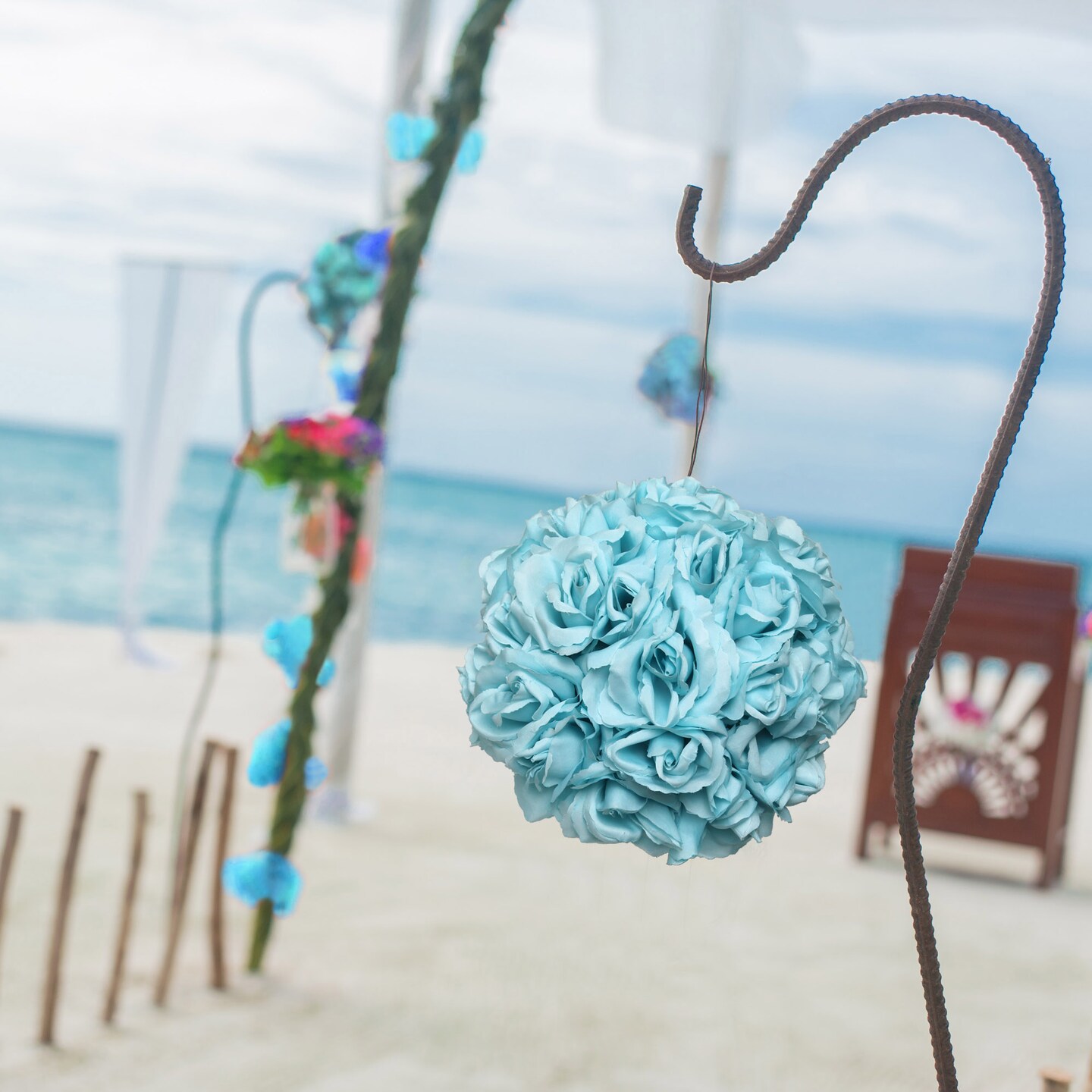 100-Pack: Sky Blue Rose Picks, 8&#x22; Stems, 3&#x22; Wide by Floral Home&#xAE;