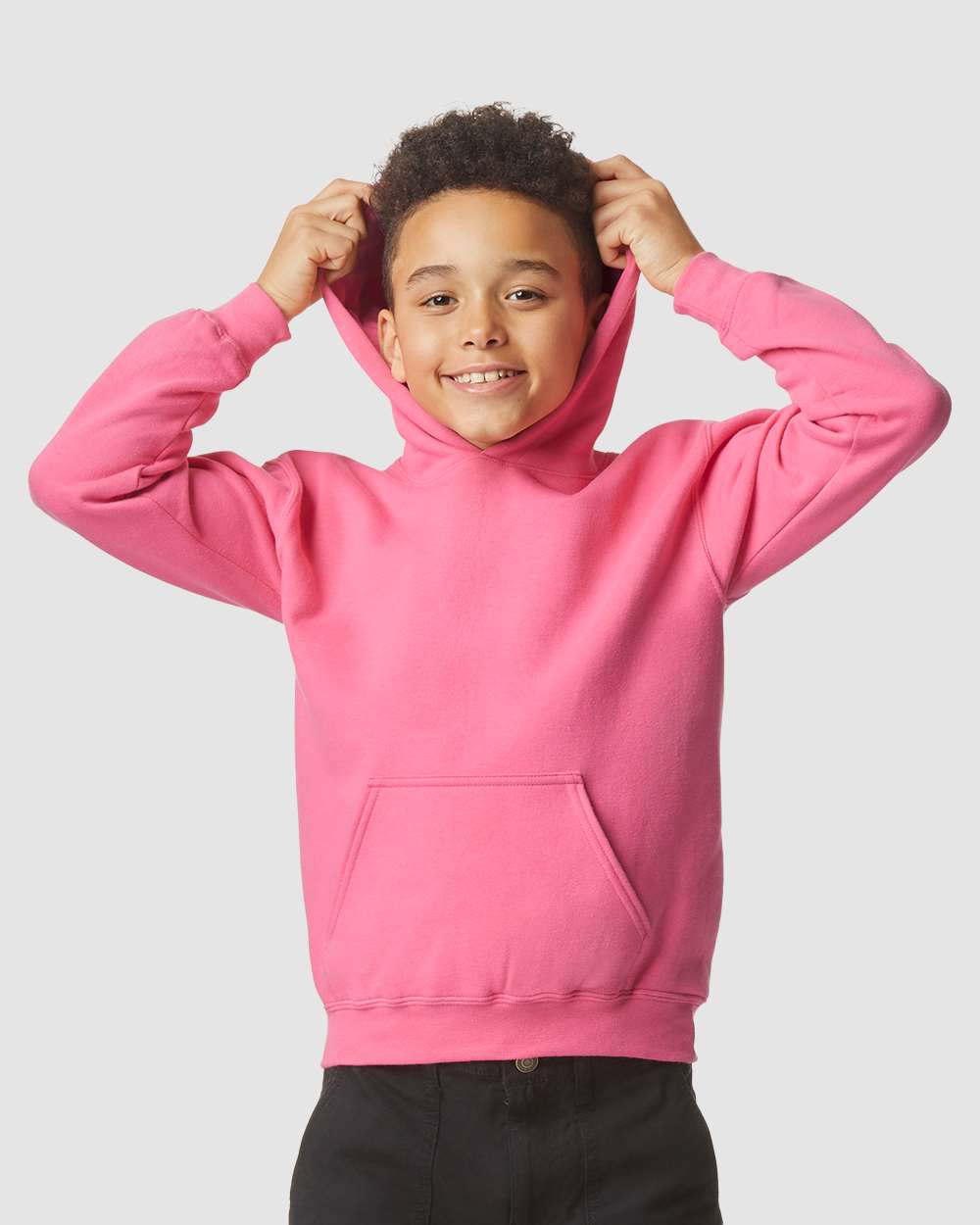 Gildan Softstyle Youth Midweight Hooded Sweatshirt 8.4 oz. Cotton Poly Blend with Powerfully Soft 100 Cotton Face This hoodie is a powerful