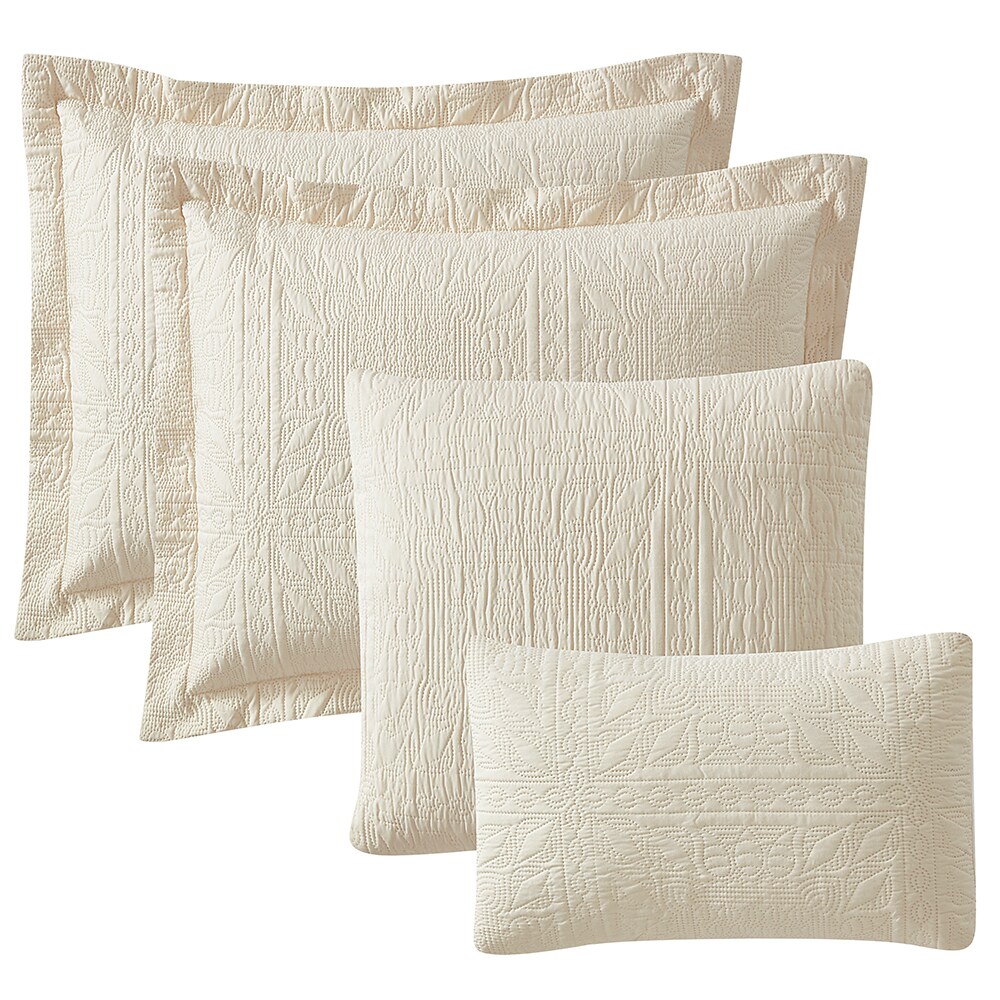 Clara Clark Quilts Set