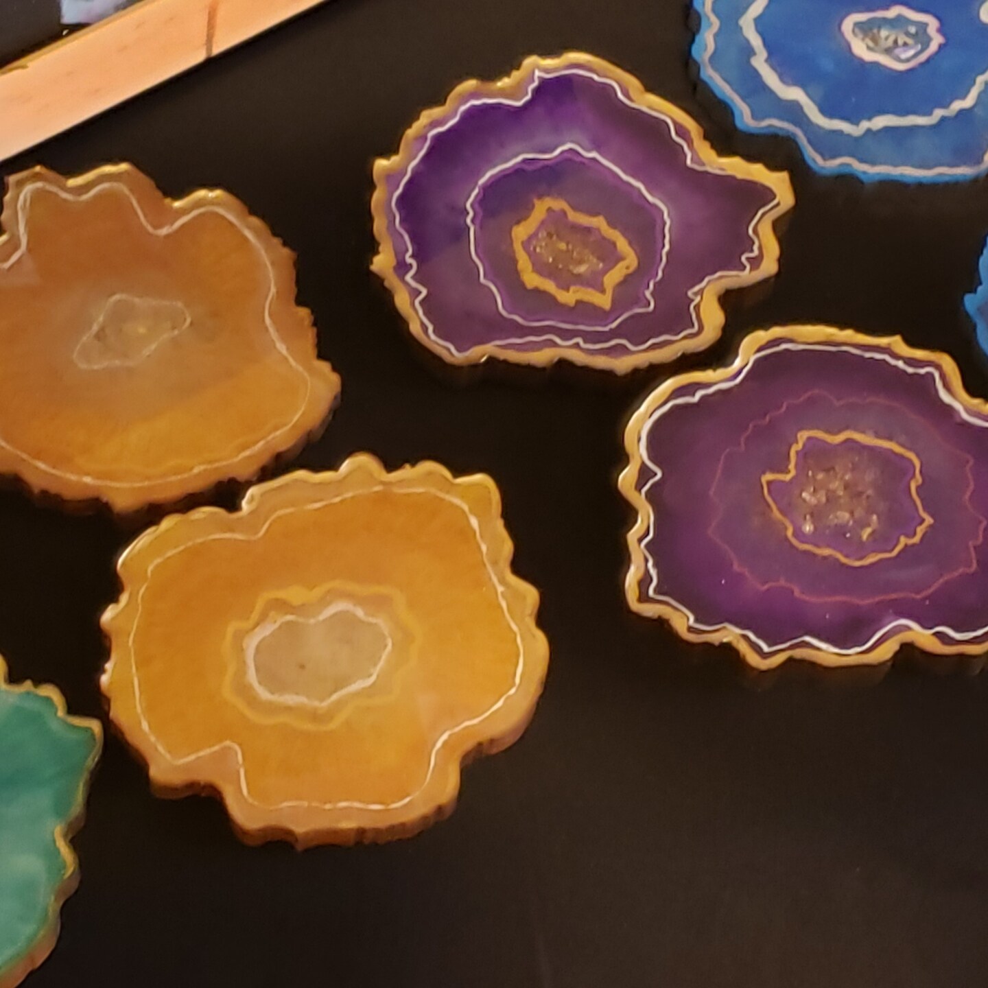 Make a geode inspired coaster using resin image 3