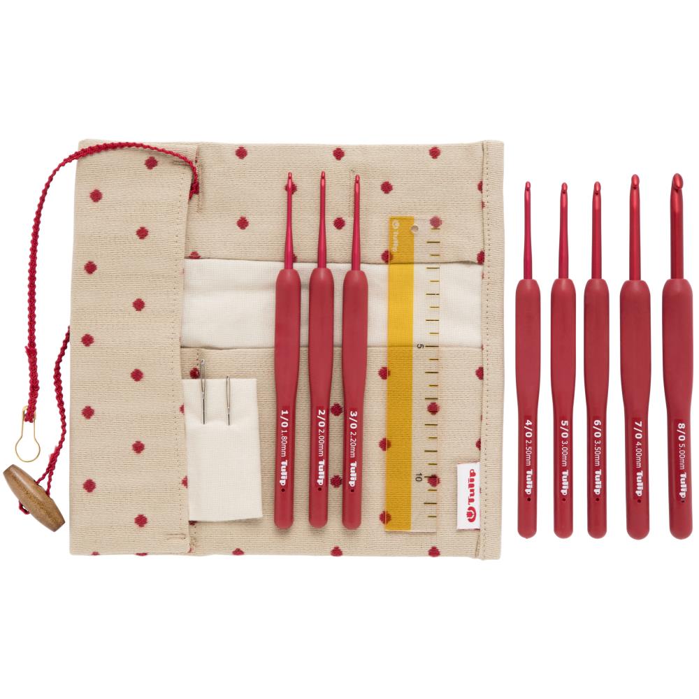 Tulip Etimo Red Crochet Hook With Cushion Grip Set