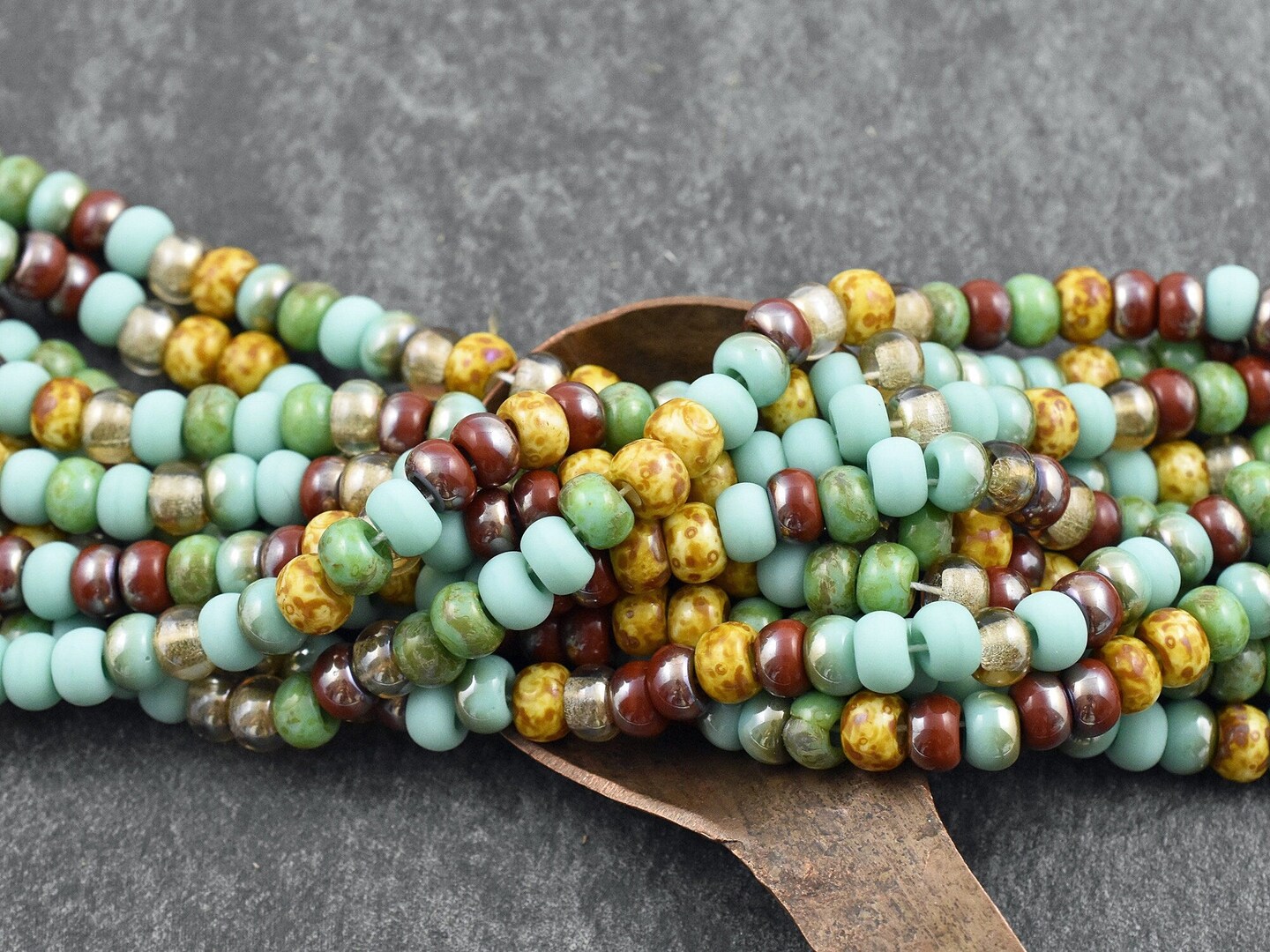 2/0 Aged Adelle Picasso Mix Seed Beads (21&#x22; Strand)