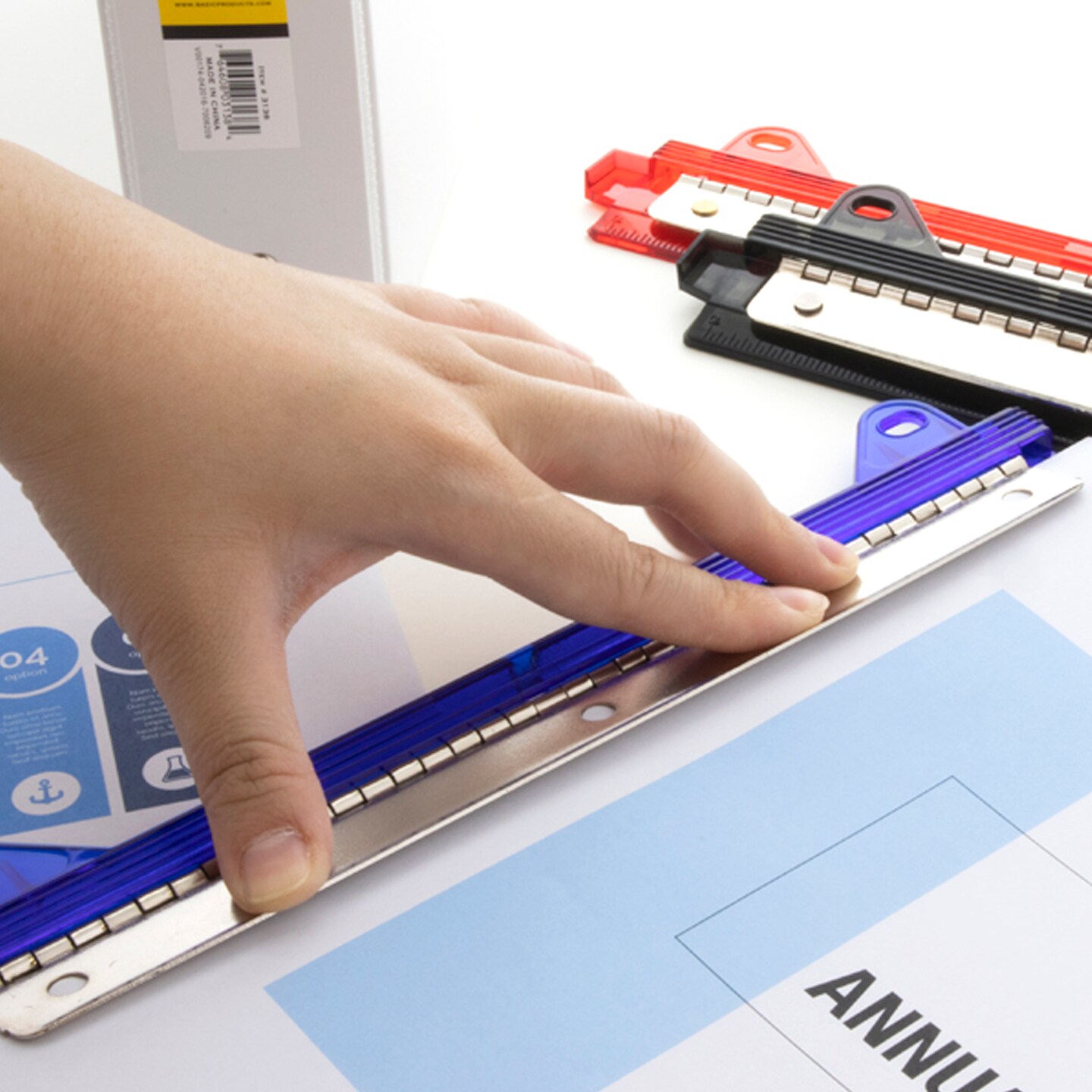 BAZIC Portable 3-Hole Paper Punch