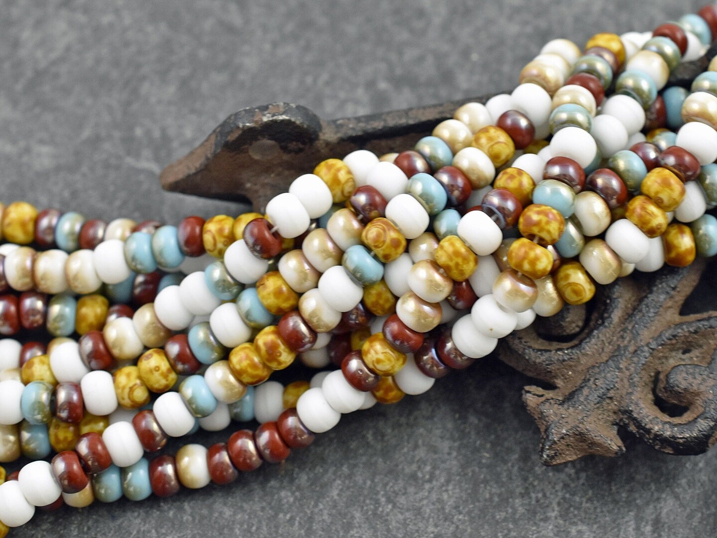 2/0 Aged Aged Turquoise Cocoa Picasso Mix Seed Beads (21&#x22; Strand)