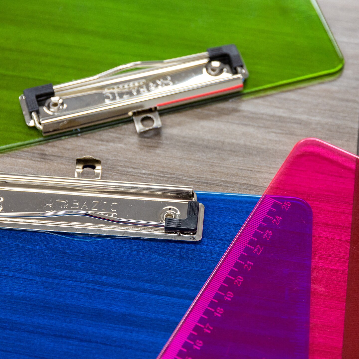 BAZIC Plastic Clipboard Memo Size w/ Low Profile Clip