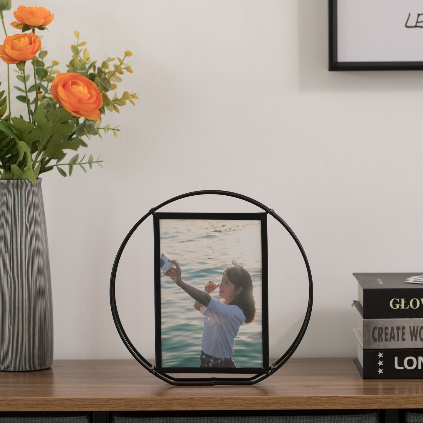 Modern Circle Shape Black Metal Decor Photo Frame for Tabletop Display