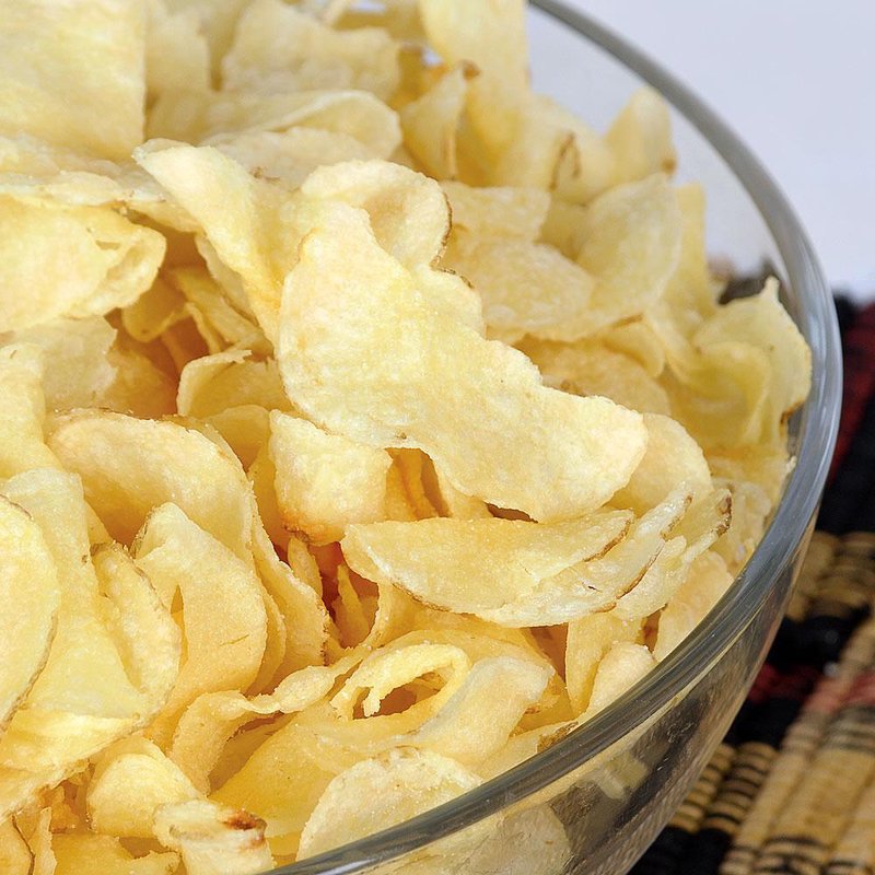 Locally Famous Gold&#x27;N Krisp Potato Chips Light and Crunchy Snack 5 Bags