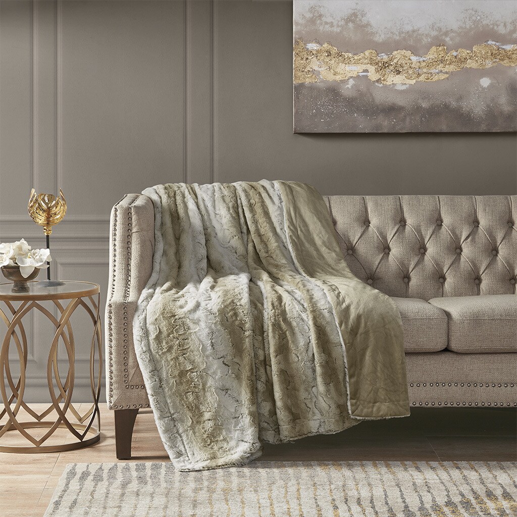 Luxuriously Soft Oversized Faux Fur Throw