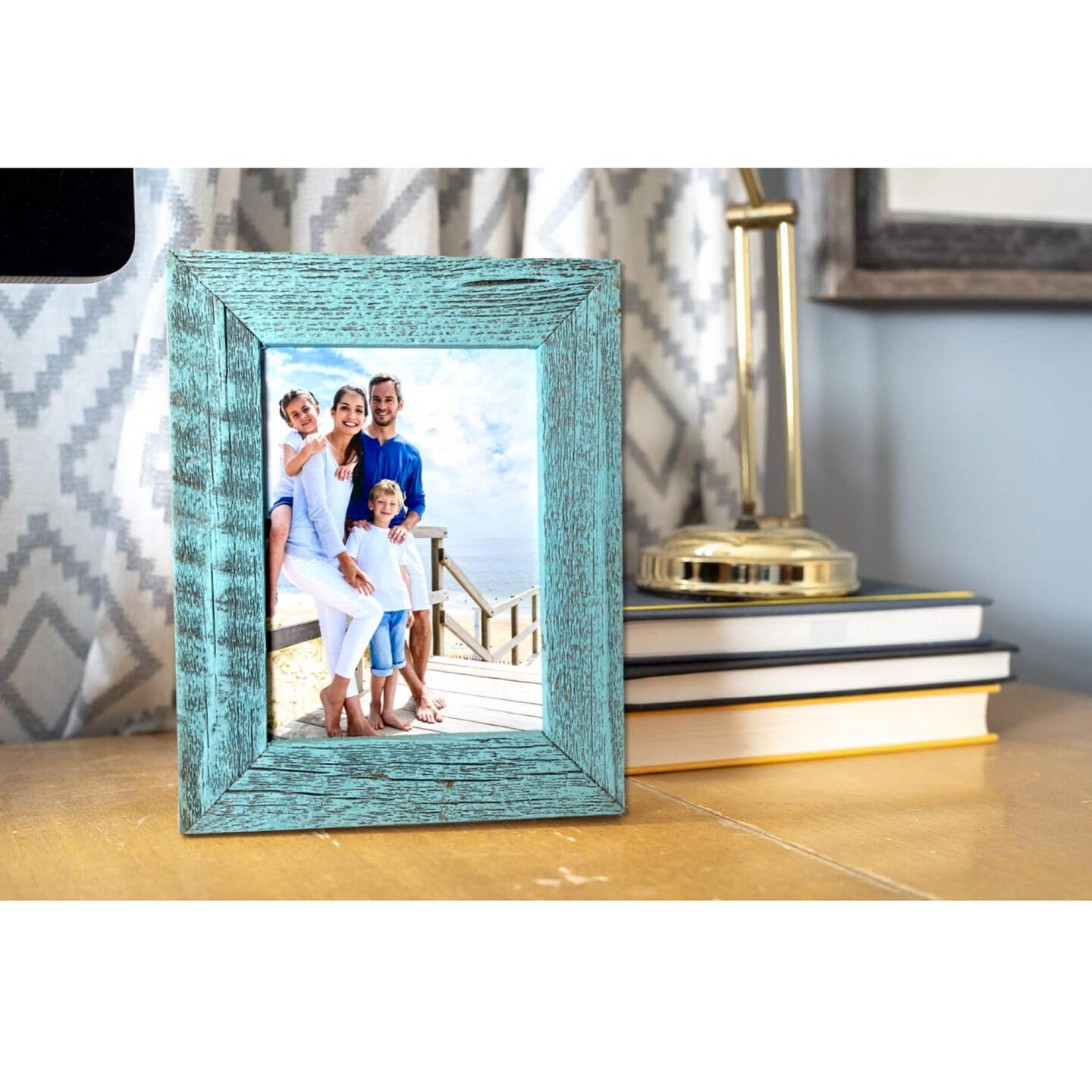 Rustic Farmhouse Standard 6 in. x 9 in. Tabletop Reclaimed Wood Picture Frame