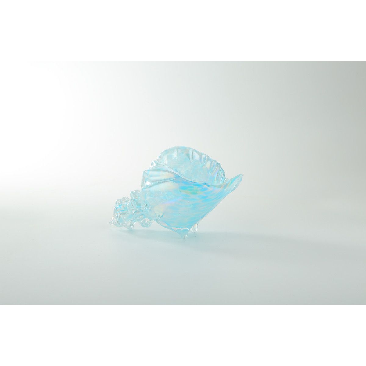CC Home Furnishings 8.5" Blue and Clear Glass Conch Shell Tabletop Decoration