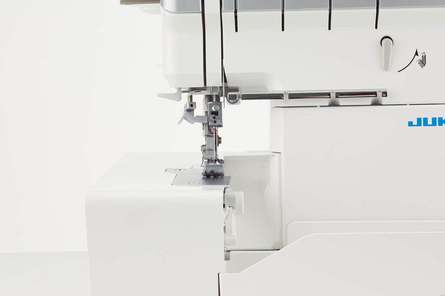 Juki MO-2800 2/3/4 Air Threading Overlock Serger Sewing Machine