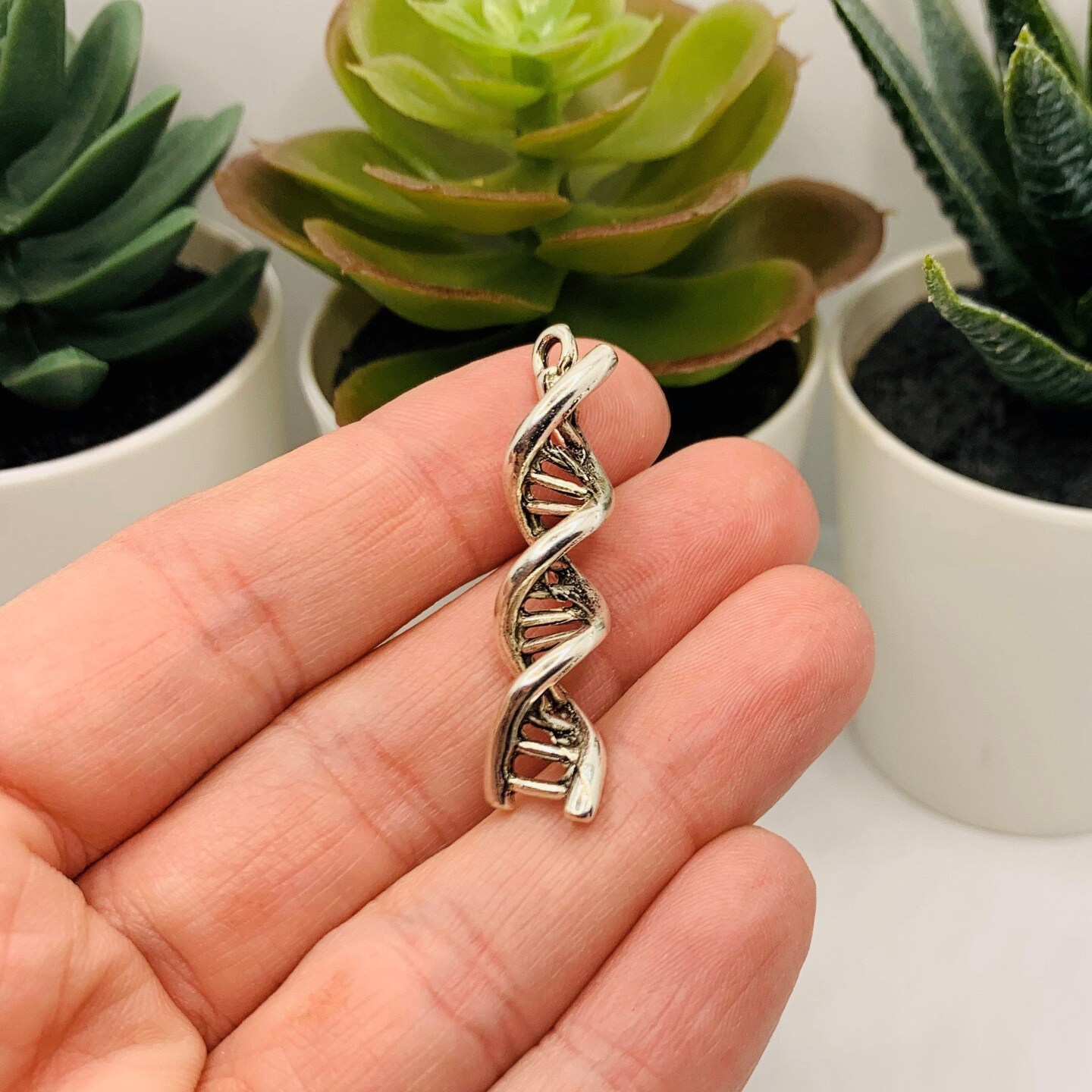 4, 12 or 25 Pieces: Silver DNA Helix Genealogy 3D Pendant Charms