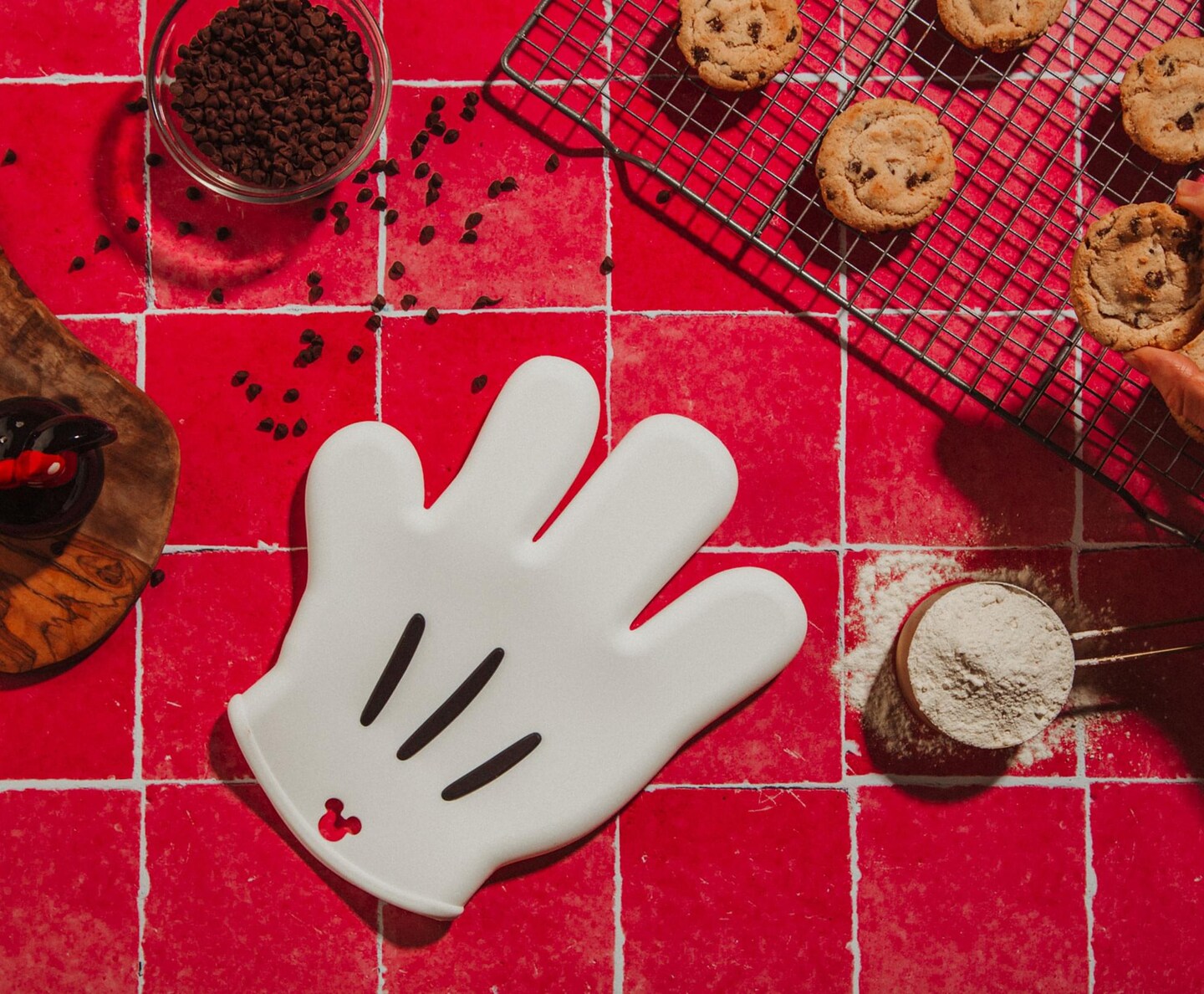 Disney Mickey Mouse Oven Mitt - Thumbnail 5