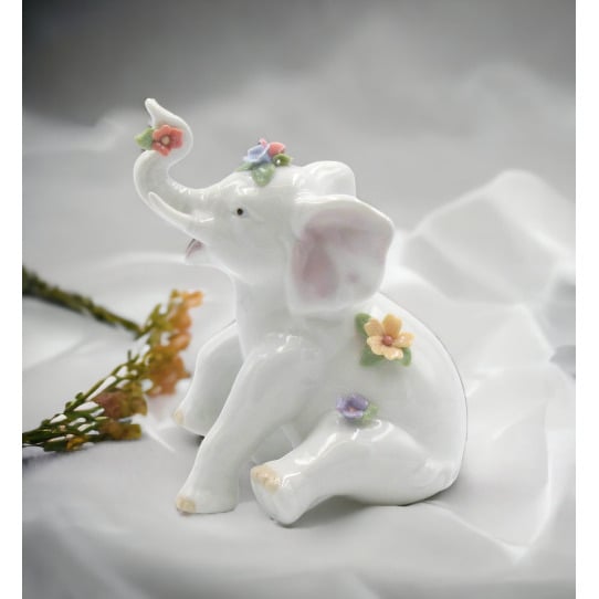 Ceramic Elephant Figurine 5 1/8&#x22; FloralVanity Wedding