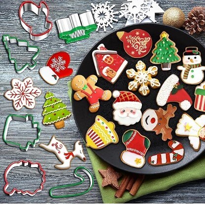 16-piece Christmas Cookie Cutters Set with Comfort Grip, 2.5-inch Stainless Steel Holiday Cookie Cutters for Baking Christmas Shapes, Gingerbread Man, Snowman, Christmas Tree, Xmas Party Supply Baking Gifts