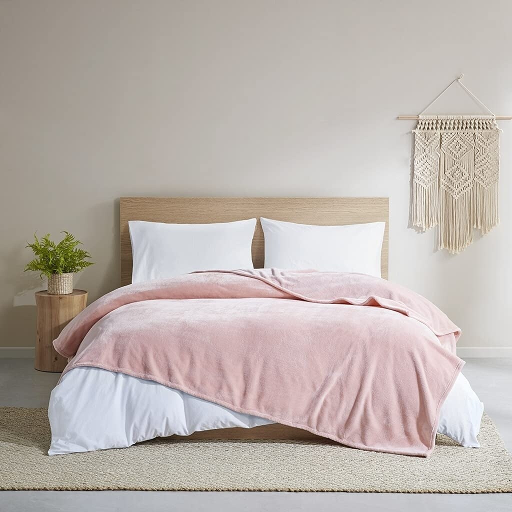 Blush best sale plush blanket