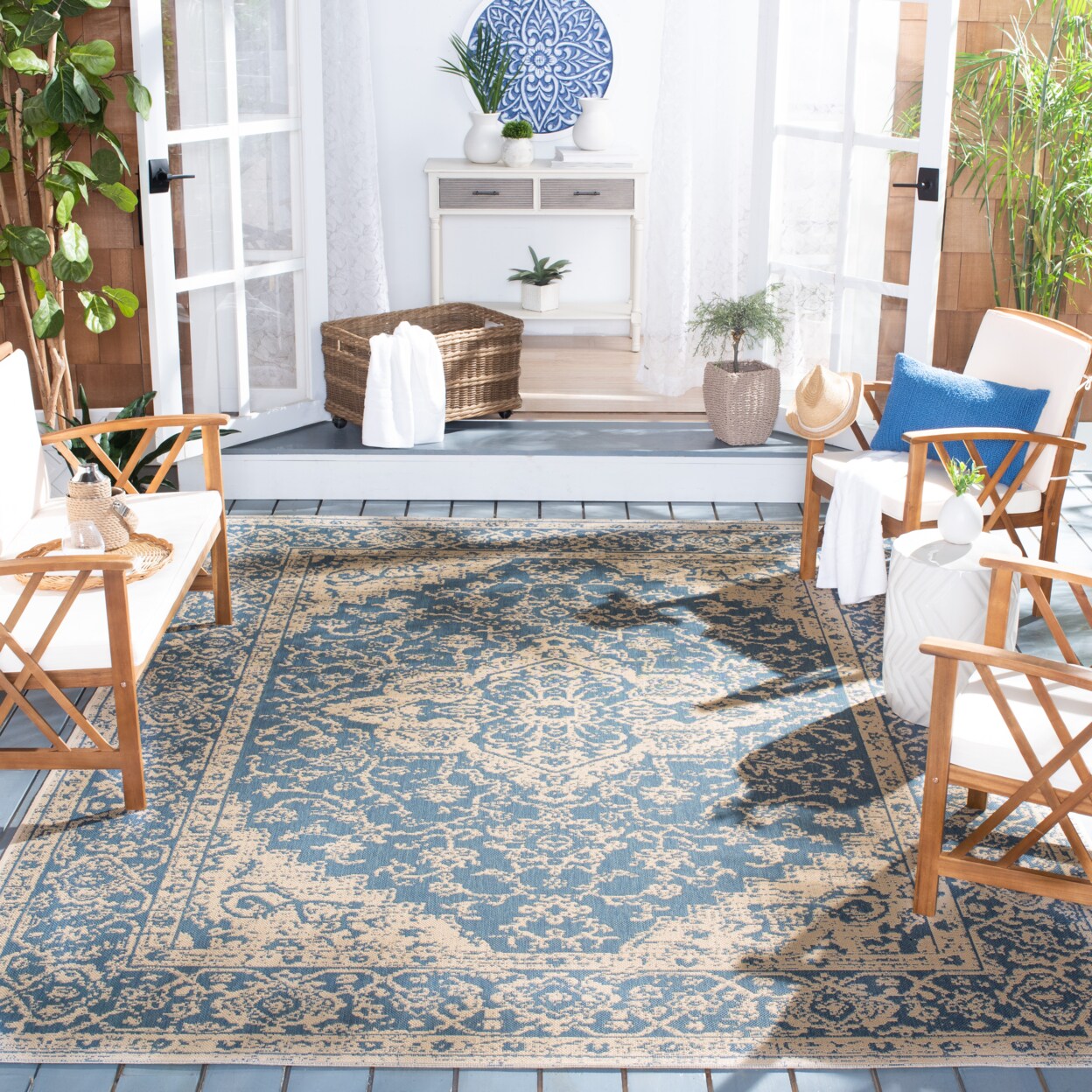 Safavieh Indoor Outdoor Bhs137M Beach House Blue / Creme Rug Transitional