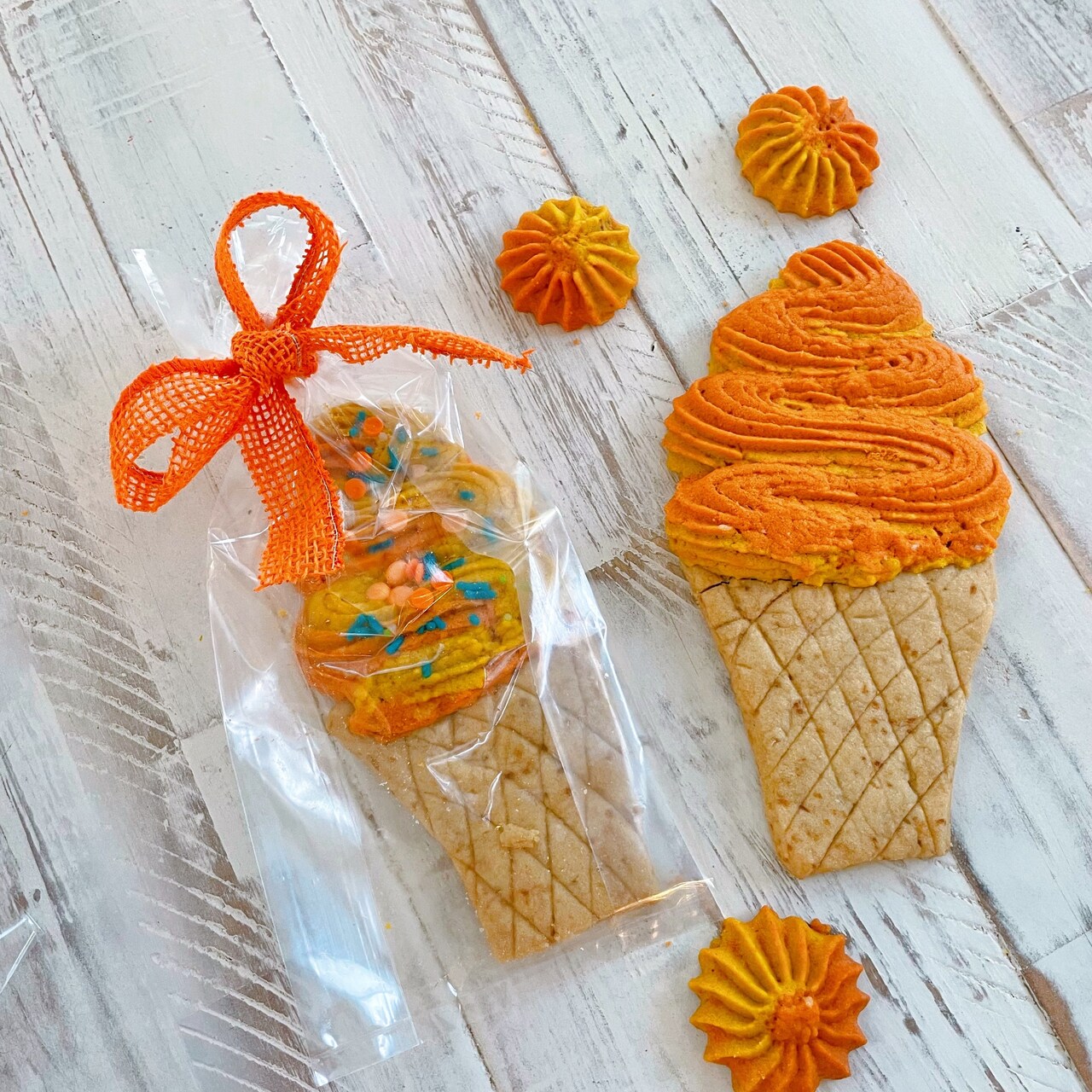 Fall Butter Cookie Gift with @wildbakes