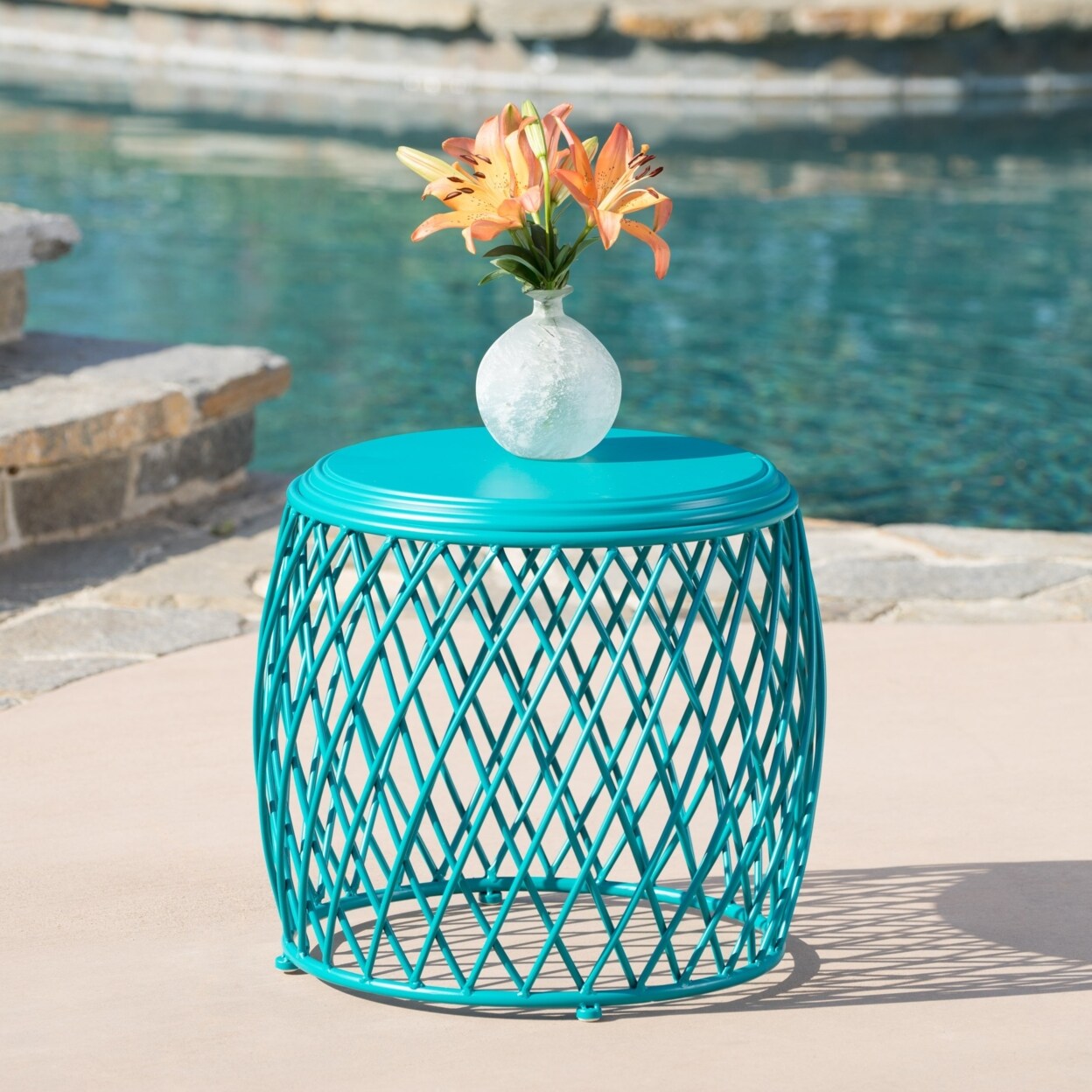 GDFStudio Alameda Outdoor 19 Inch Diameter Lattice Iron Side Table