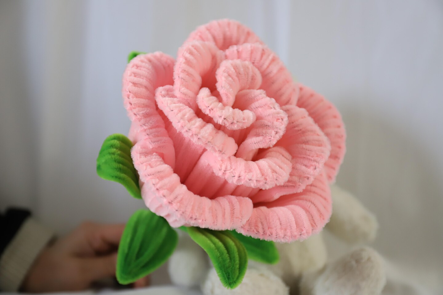 Handmade Jumbo ROSE that is made of pipe cleaner! H12