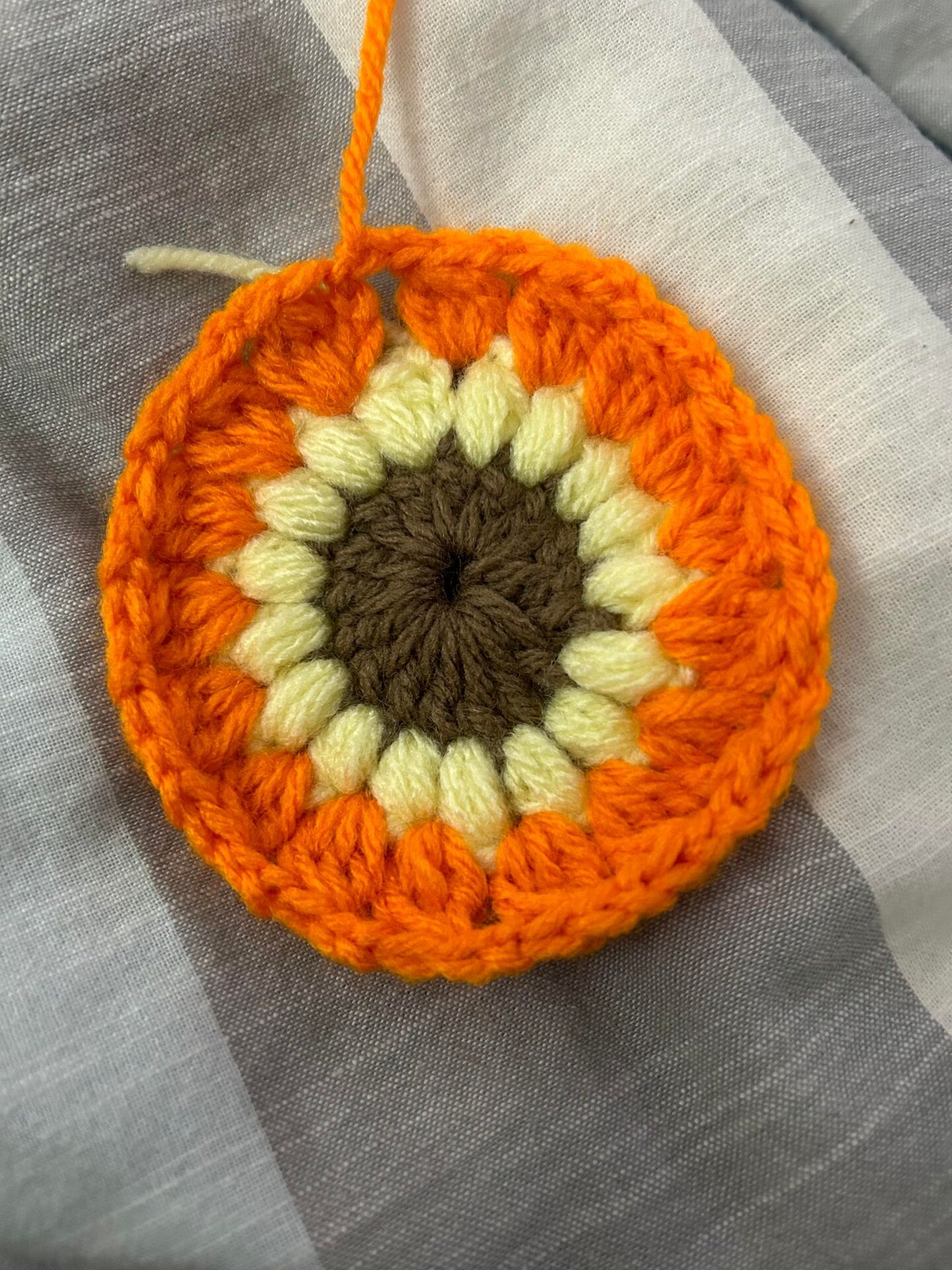 How to Sunburst Sunflower Square image 5